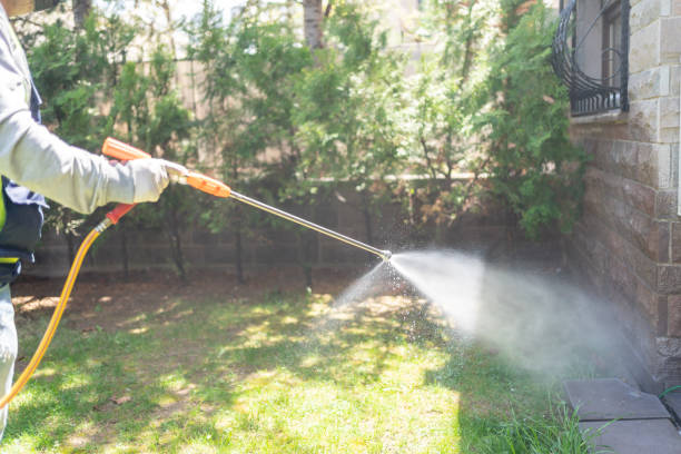 Best Exterminator Services  in Greendale, IN